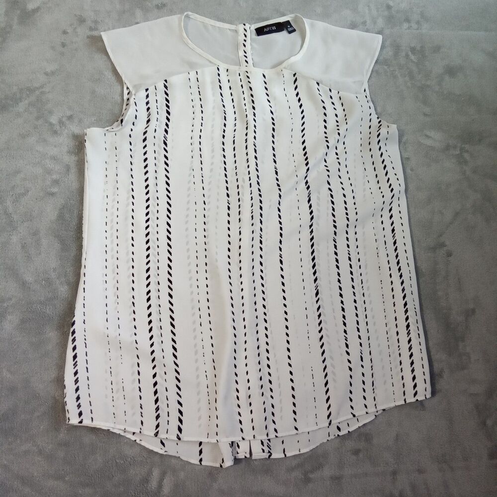 APT.9 Womens Medium Black And White Button‎ Up Sleeveless